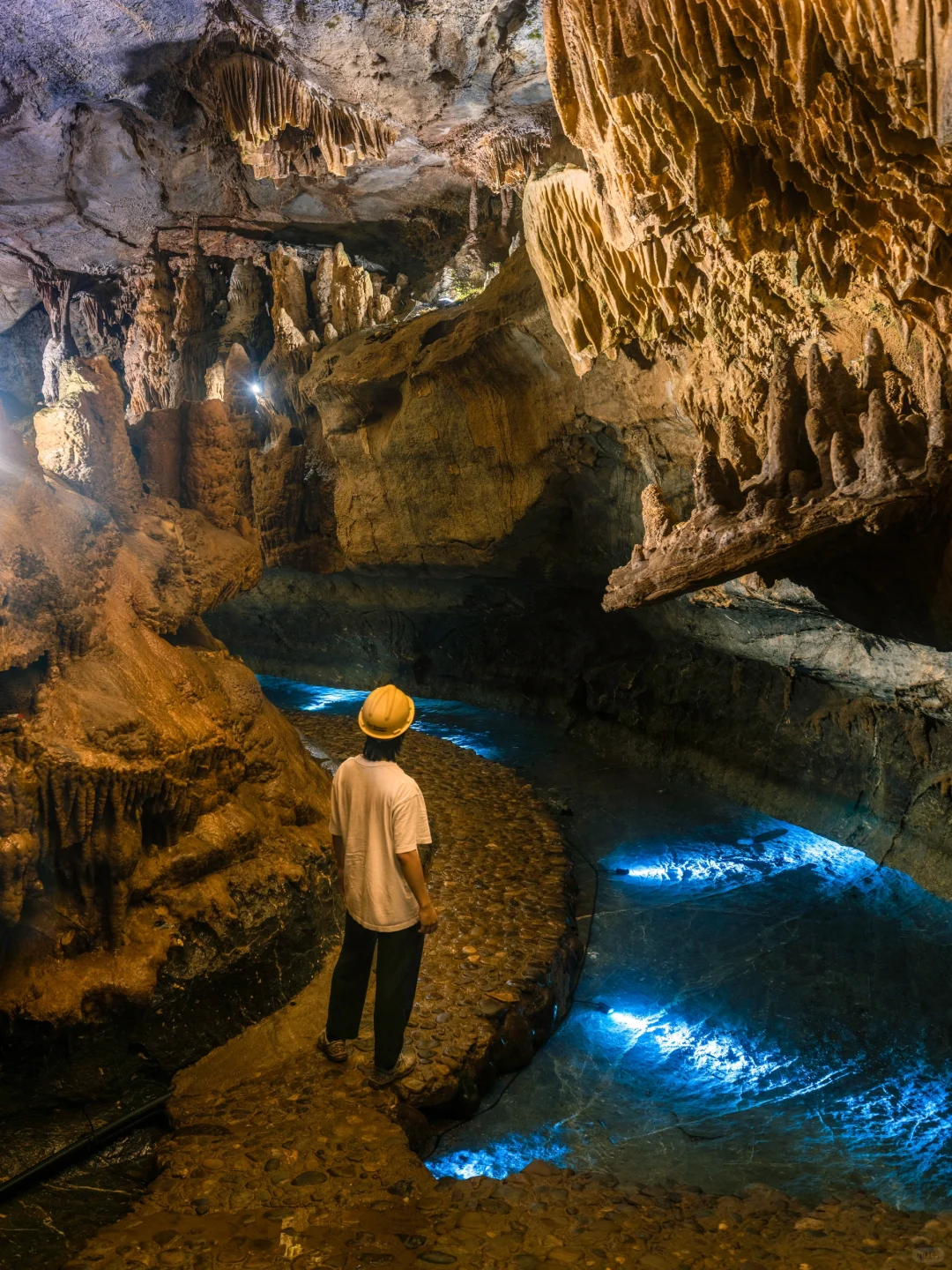 杭州隐藏在喀斯特地貌山谷中的地下河乐园🛶