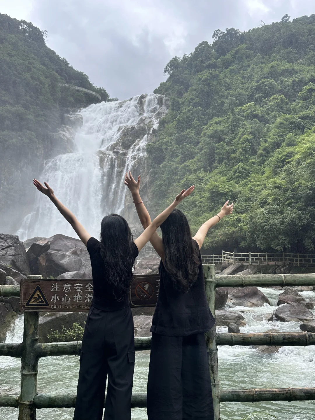 粤东第一瀑布｜龙归寨