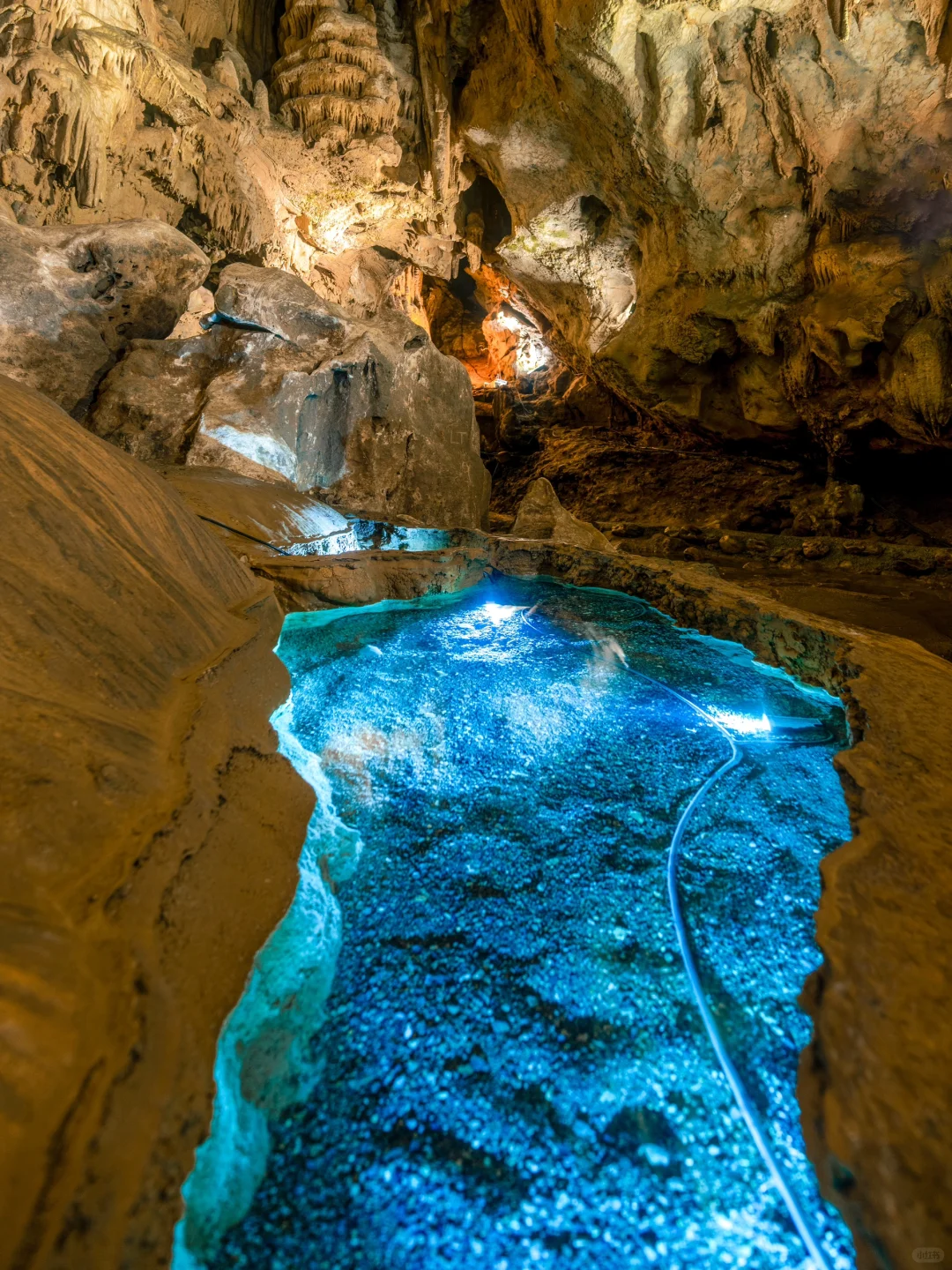 杭州隐藏在喀斯特地貌山谷中的地下河乐园🛶