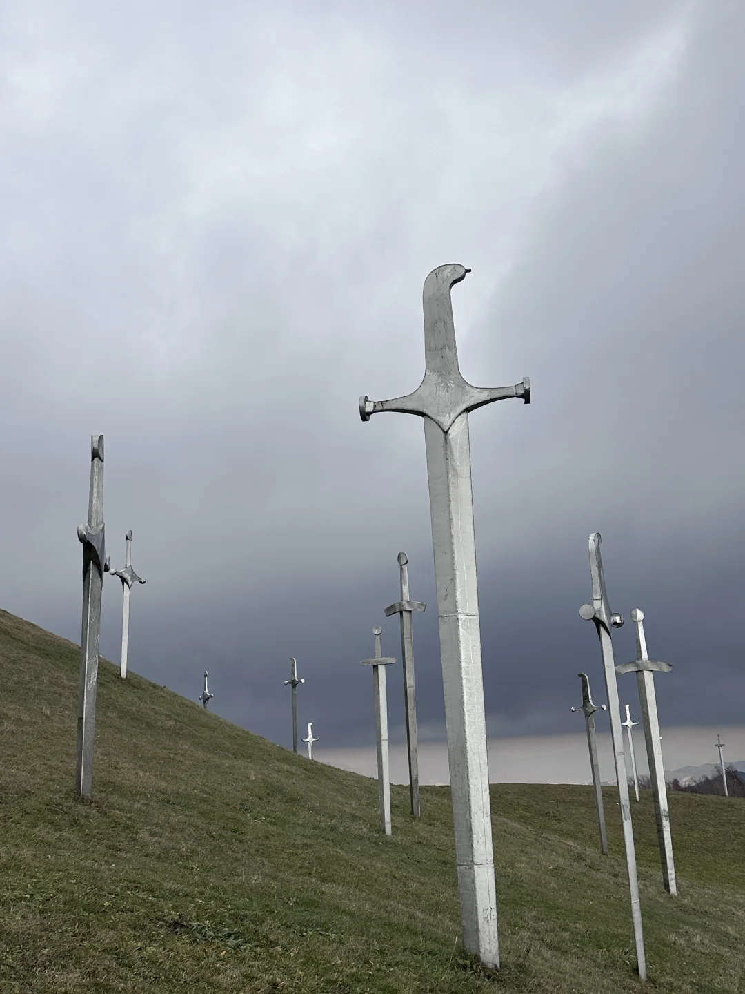 第比利斯圣剑山🗡️