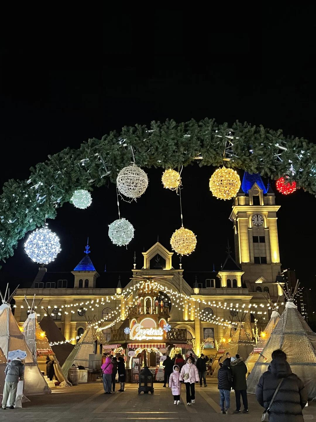 大连免费旅游景点，东港和星海哪个更值得