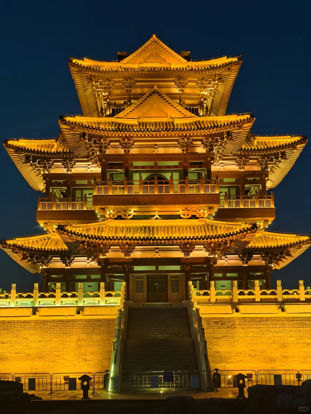 正月登文昌，万