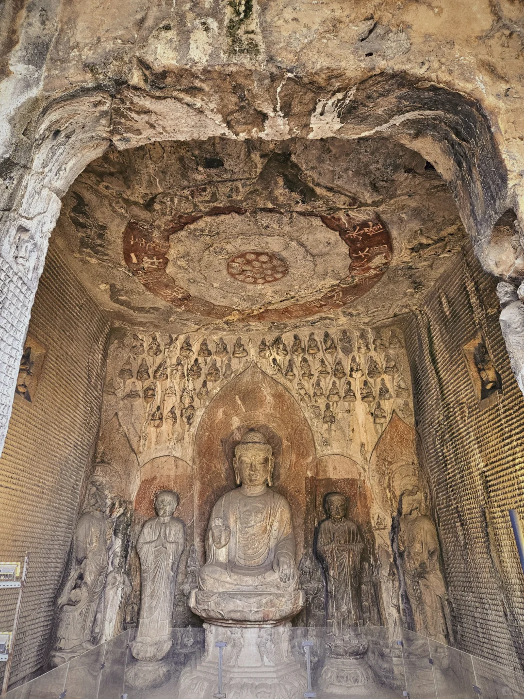 【龙门石窟·千年石刻奇迹，世界艺术瑰宝】