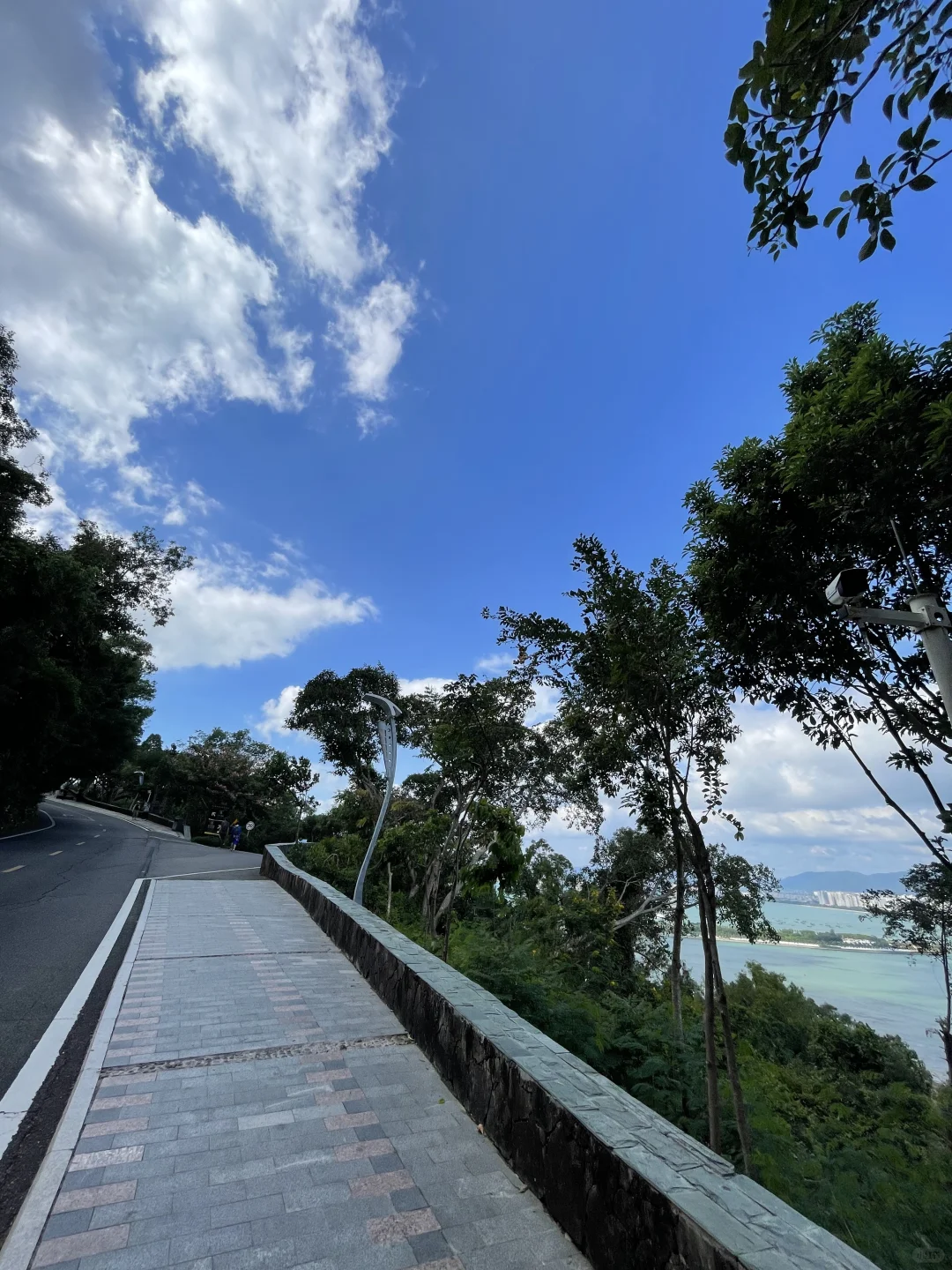 在三亚鹿回头，换一个角度看大海～