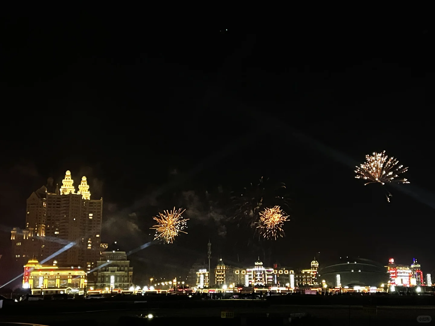 大连免费旅游景点，东港和星海哪个更值得