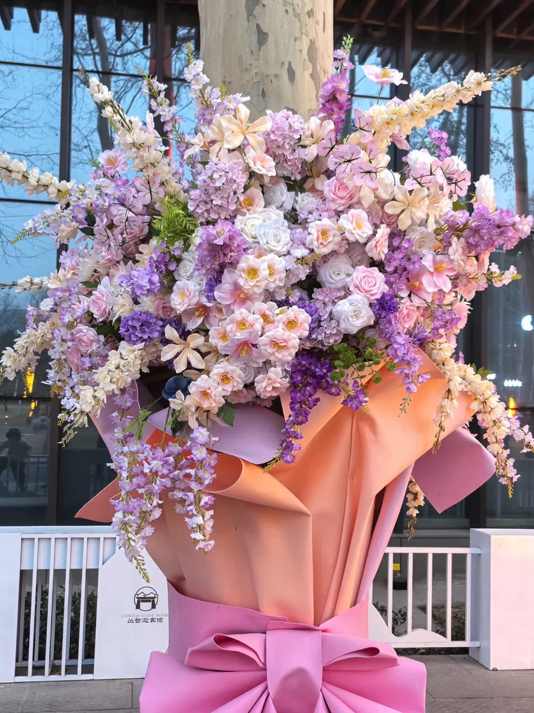 邯郸｜巨型花瀑布空降市区🌸错过等一年