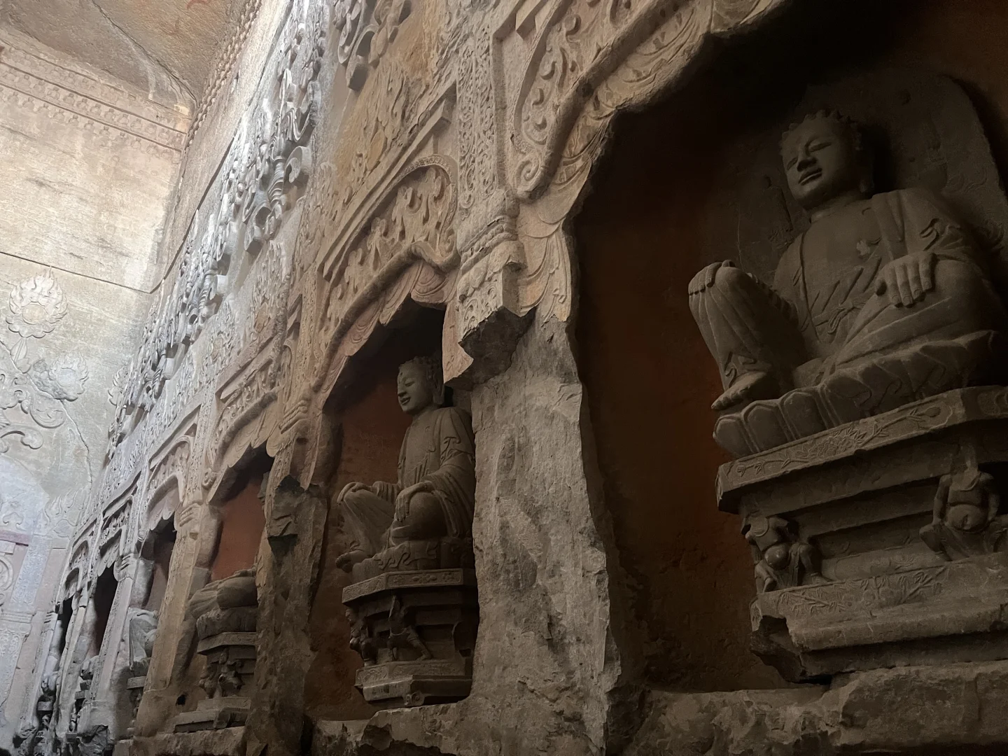 打卡 ➡️ 响堂山石窟