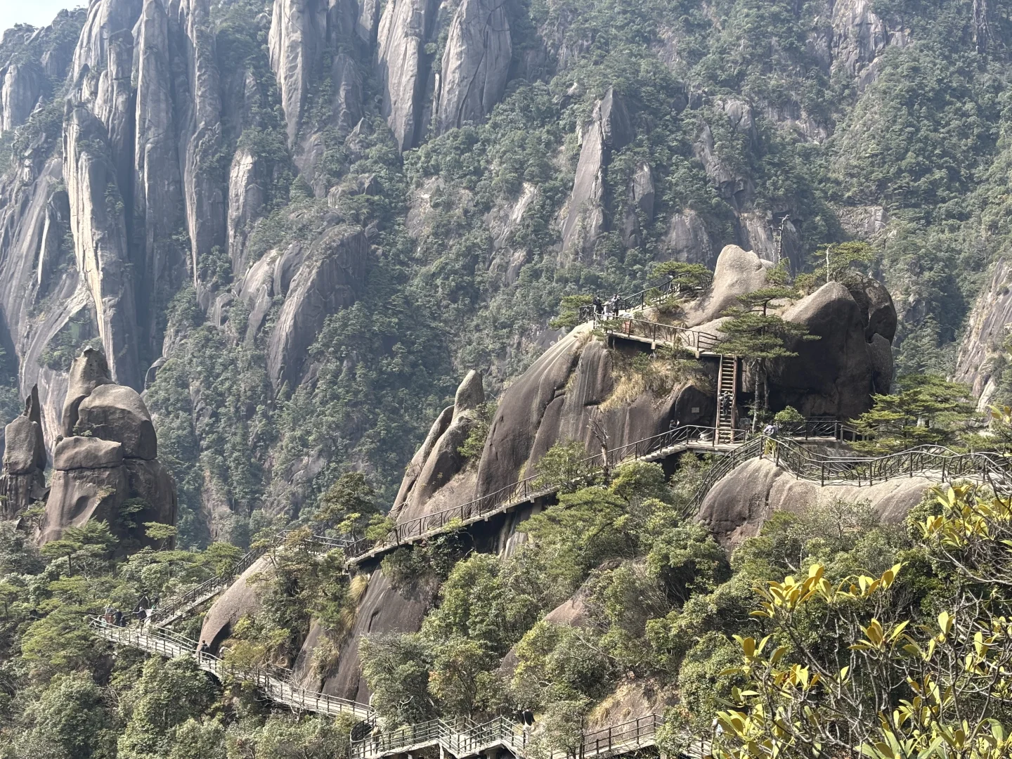 揽胜遍五岳 绝景在三清