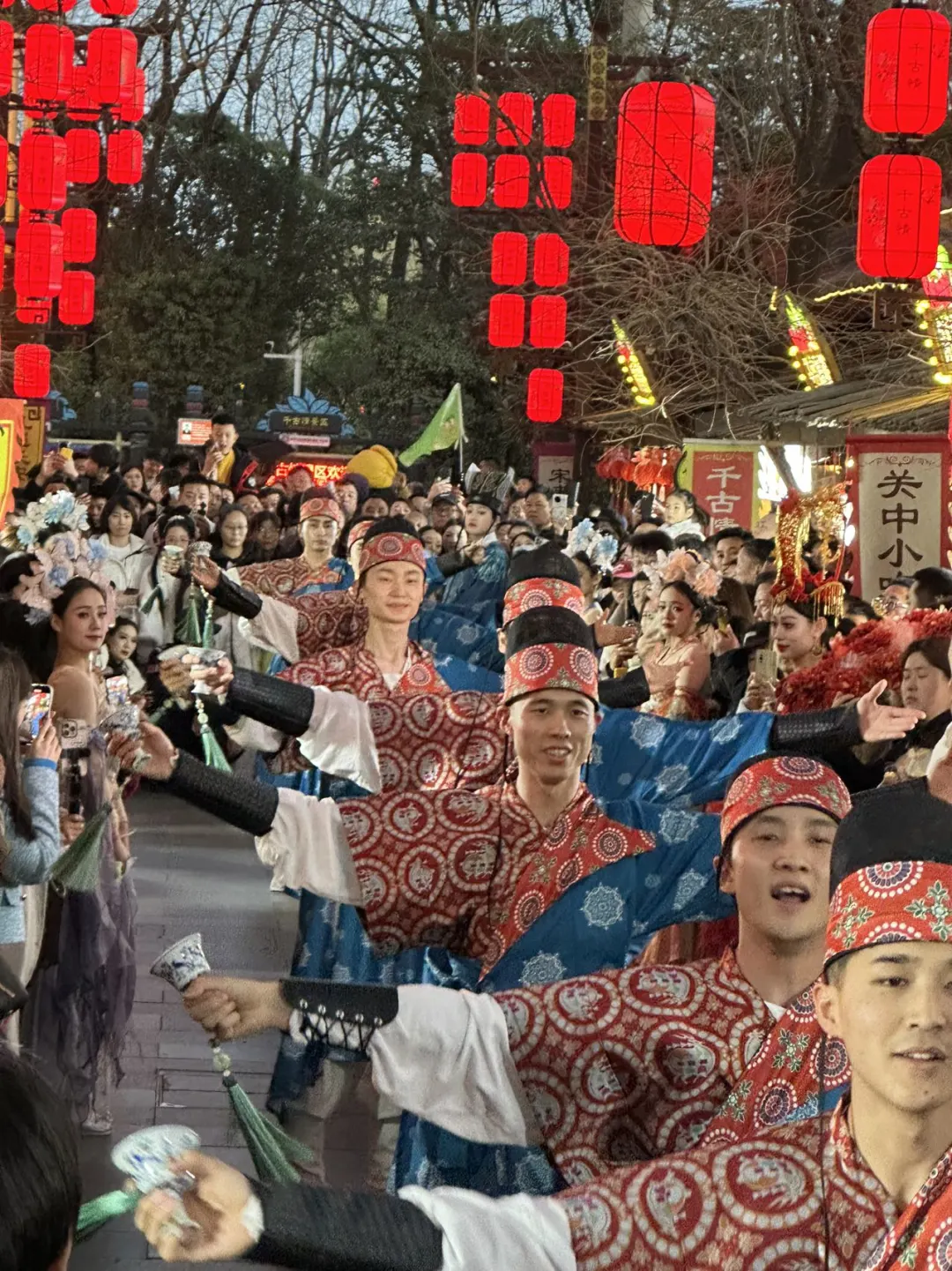 🌈周边游好去处，西安千古情穿越狂欢节