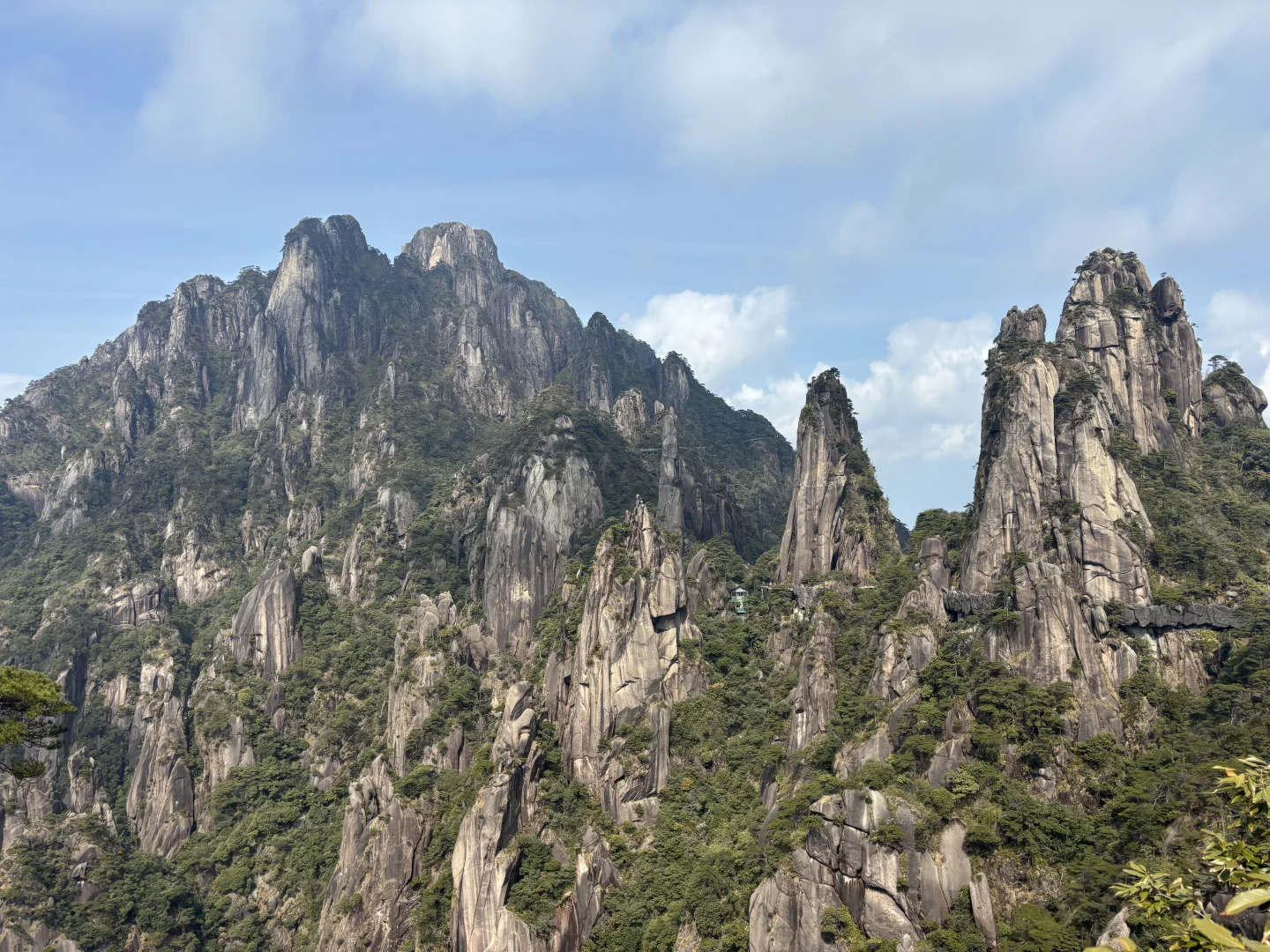 揽胜遍五岳 绝景在三清