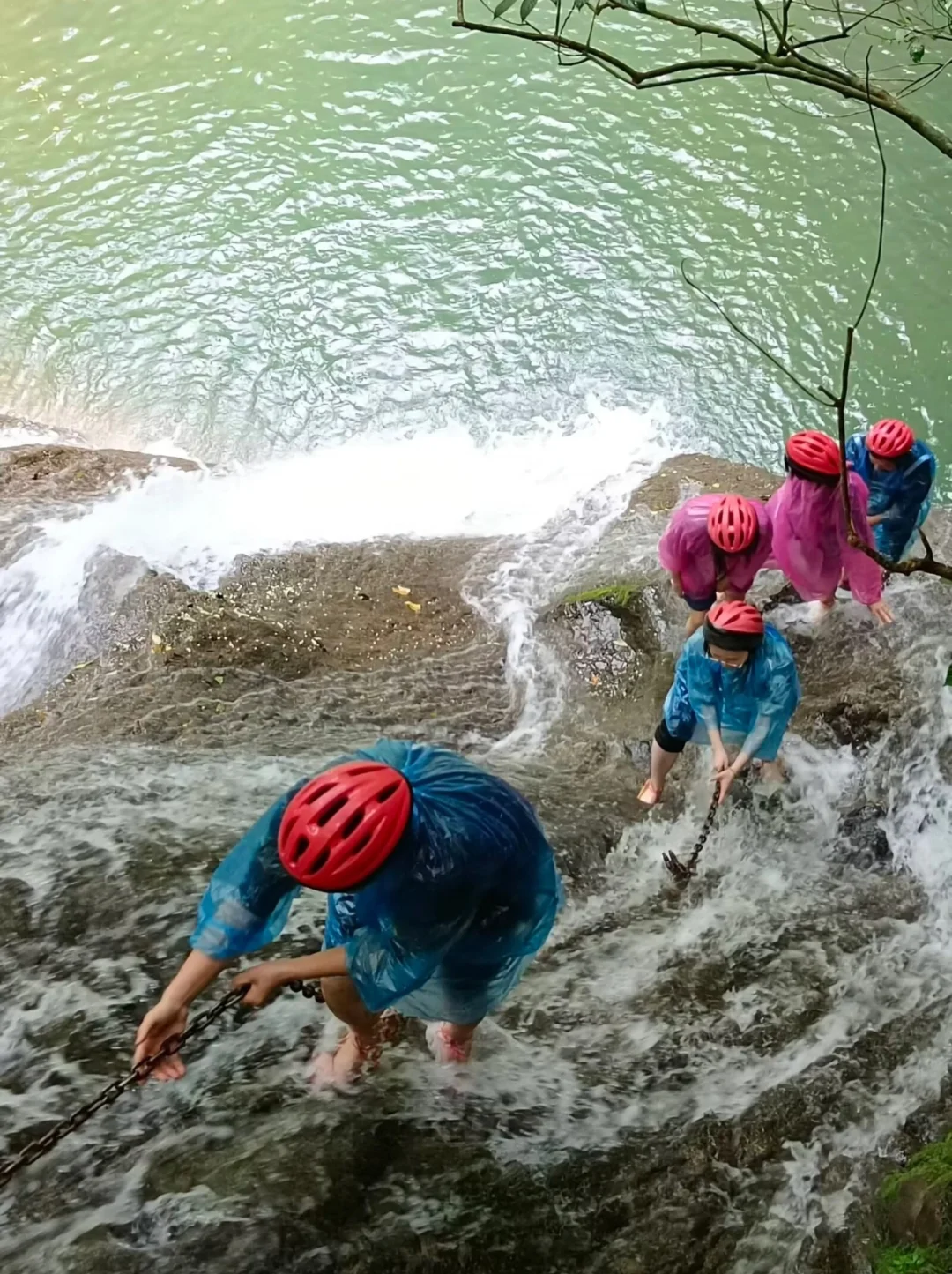 假都放了,来爬个山吧!!