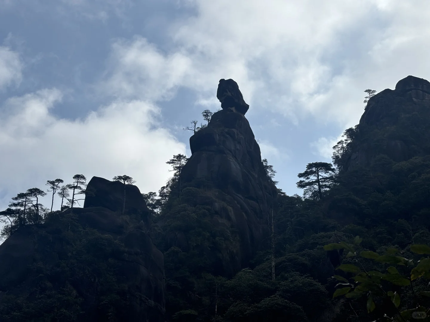 揽胜遍五岳 绝景在三清