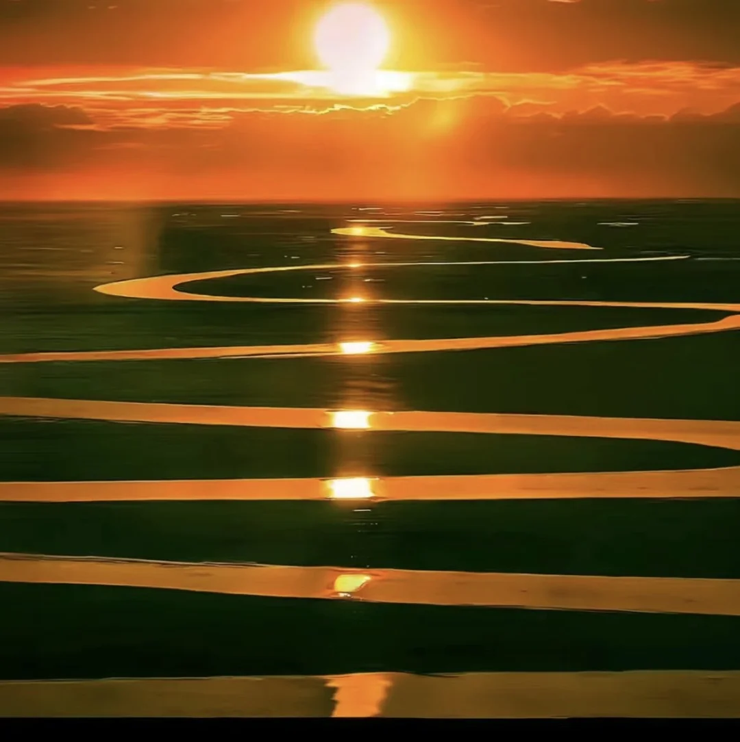 伊犁本地包车司机：优惠特价每天800！含：加油