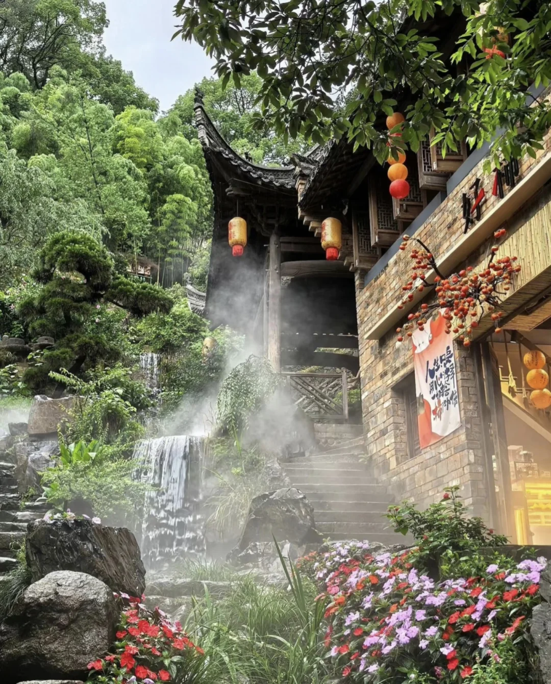 春天怎么能不来婺源看油菜花呢