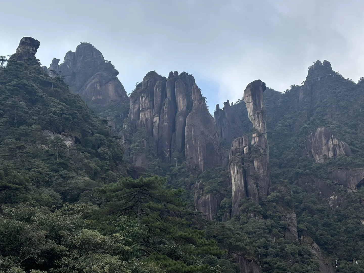 揽胜遍五岳 绝景在三清