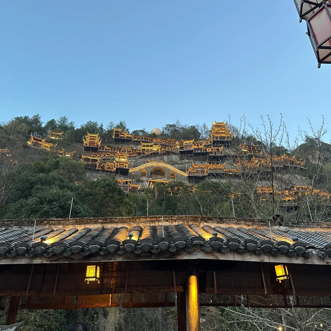 一去一个不吱声