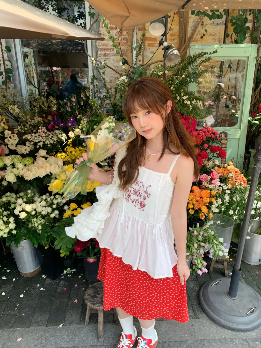 🐈.𓈒𓂂𓈒𓍼💐广州有小猫的花院太浪漫啦！