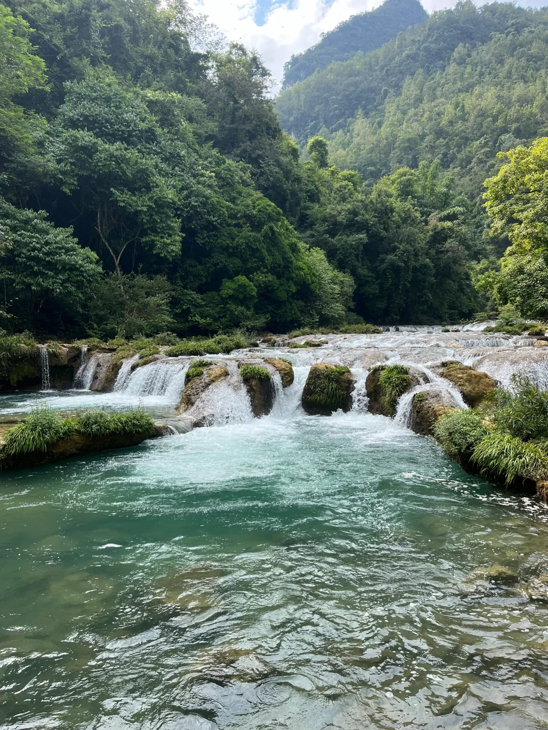 大暴雨后的小七孔 阴天实拍无滤镜 实况的美