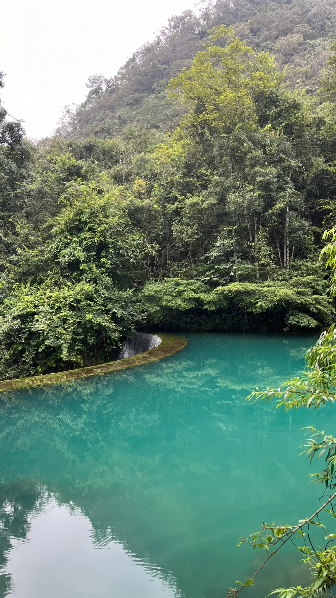 大暴雨后的小七孔 阴天实拍无滤镜 实况的美