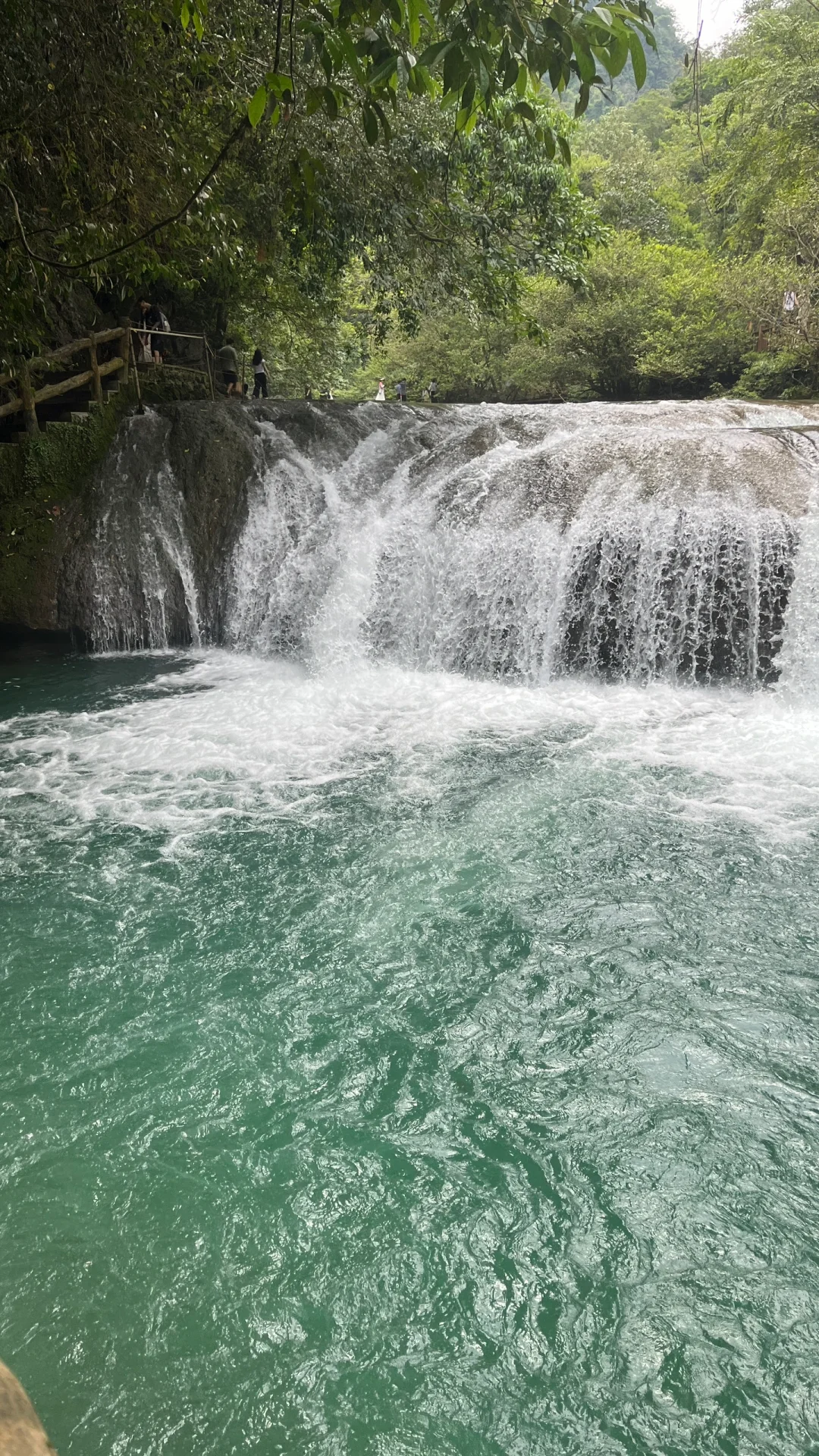 大暴雨后的小七孔 阴天实拍无滤镜 实况的美