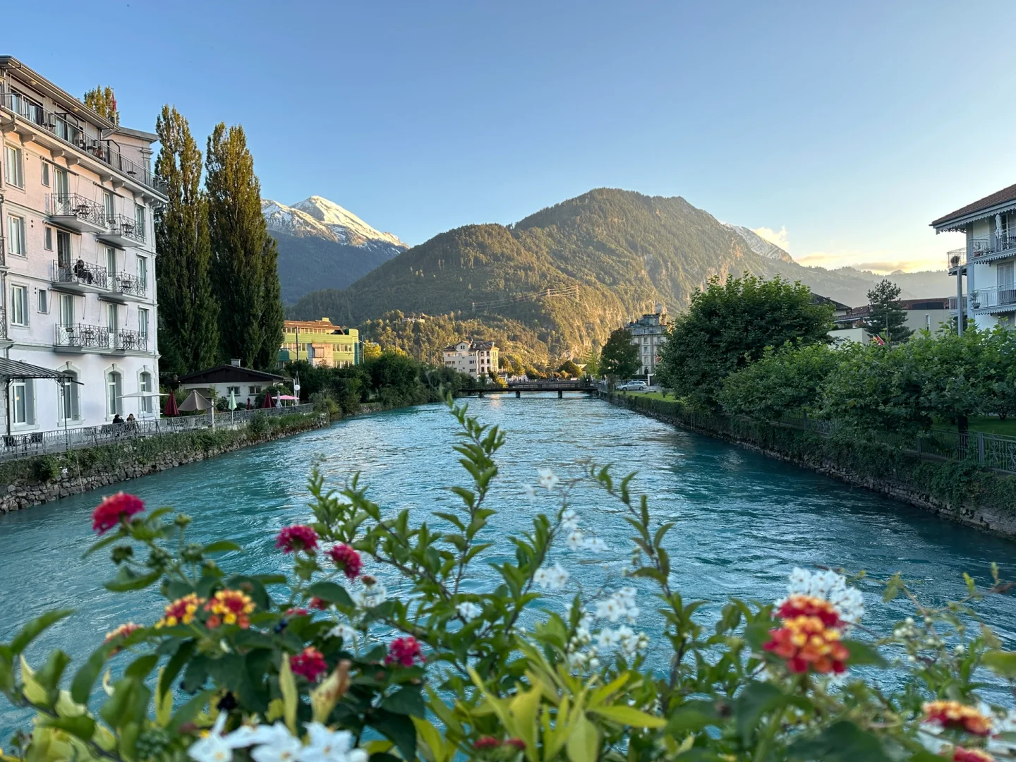 50+ 退休后和女儿出国游 论拍照搭子重要性