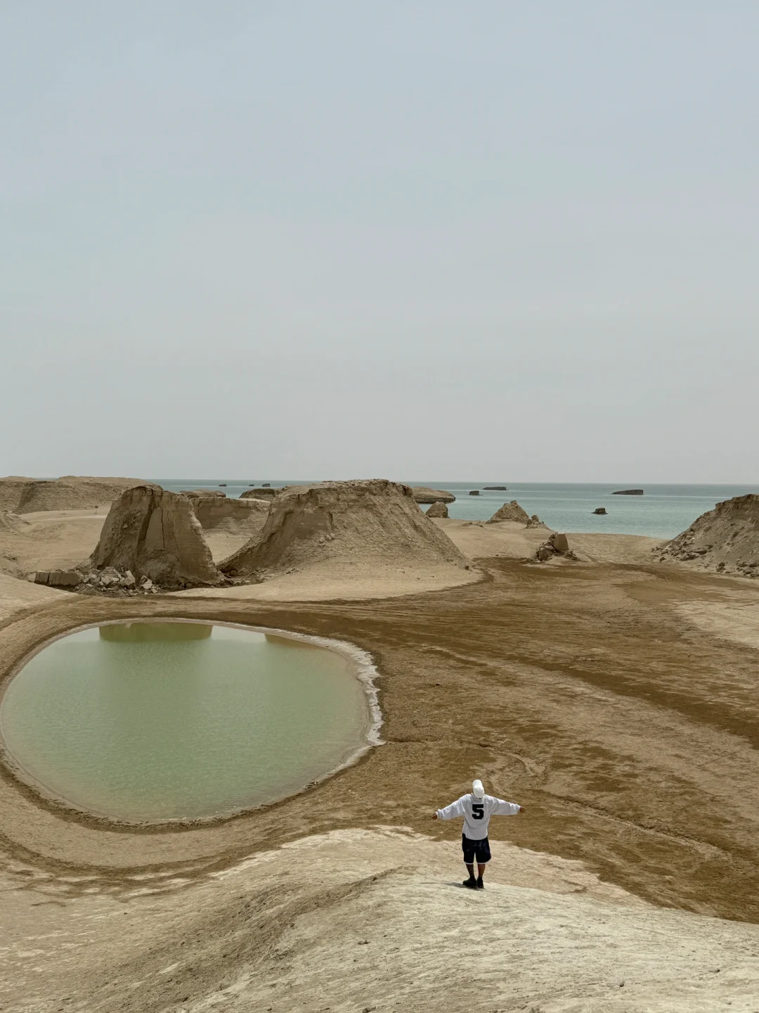 对大西北祛魅不了一点