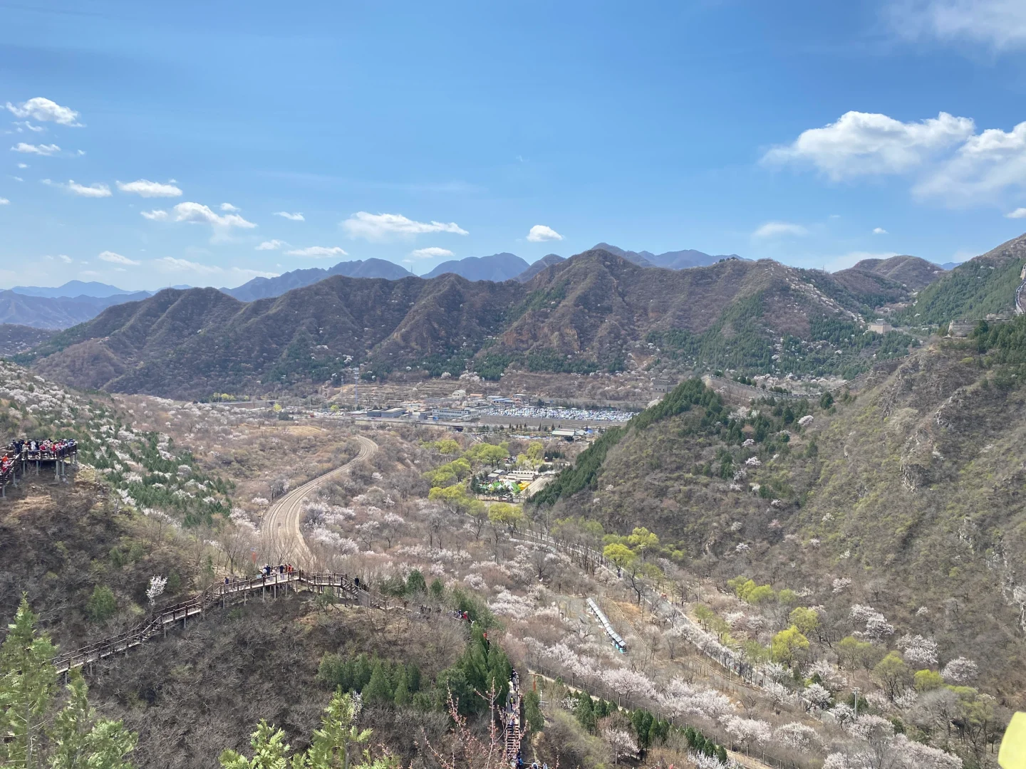 居庸关花海小火车手机原图直出03/29