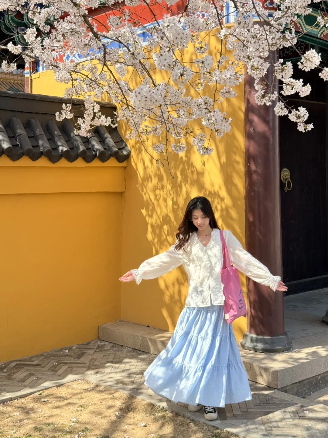 迄今为止最让我震撼的樱花寺庙出现了…