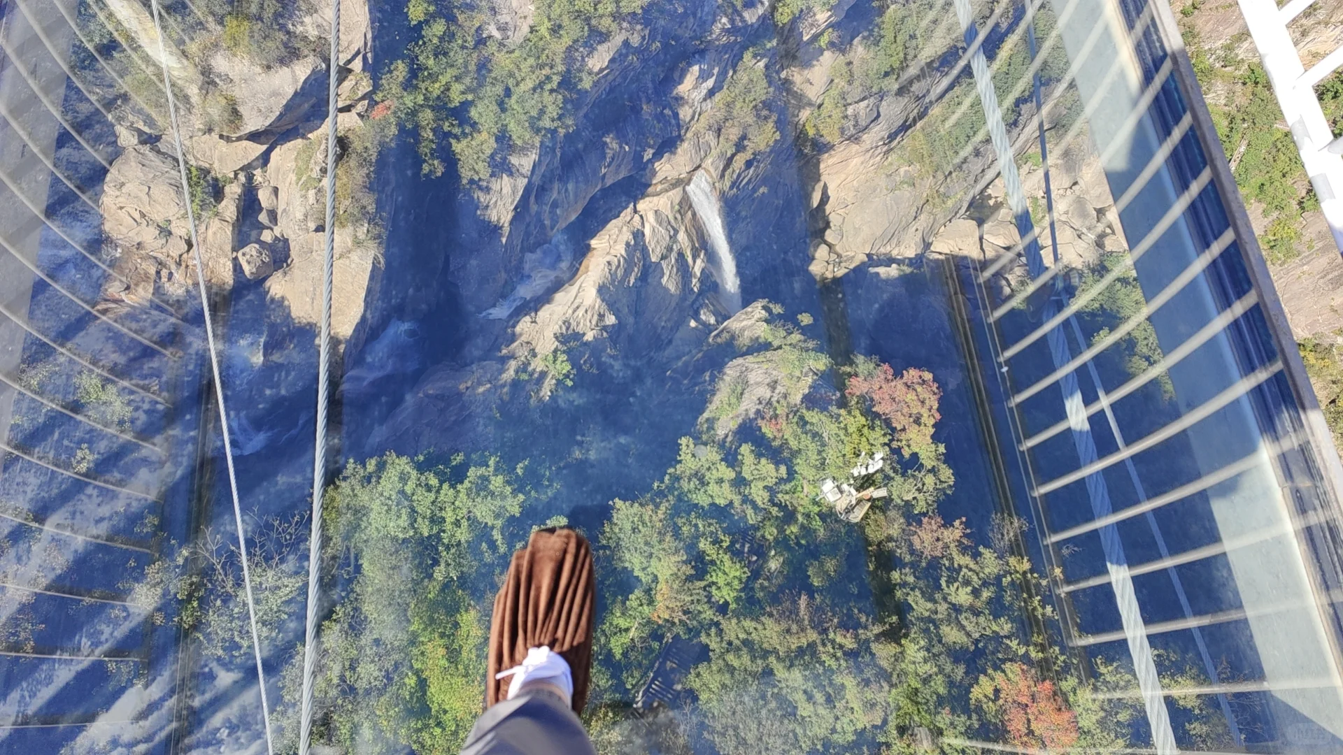 夏天到了，我们是不是该去实现我们的约定。