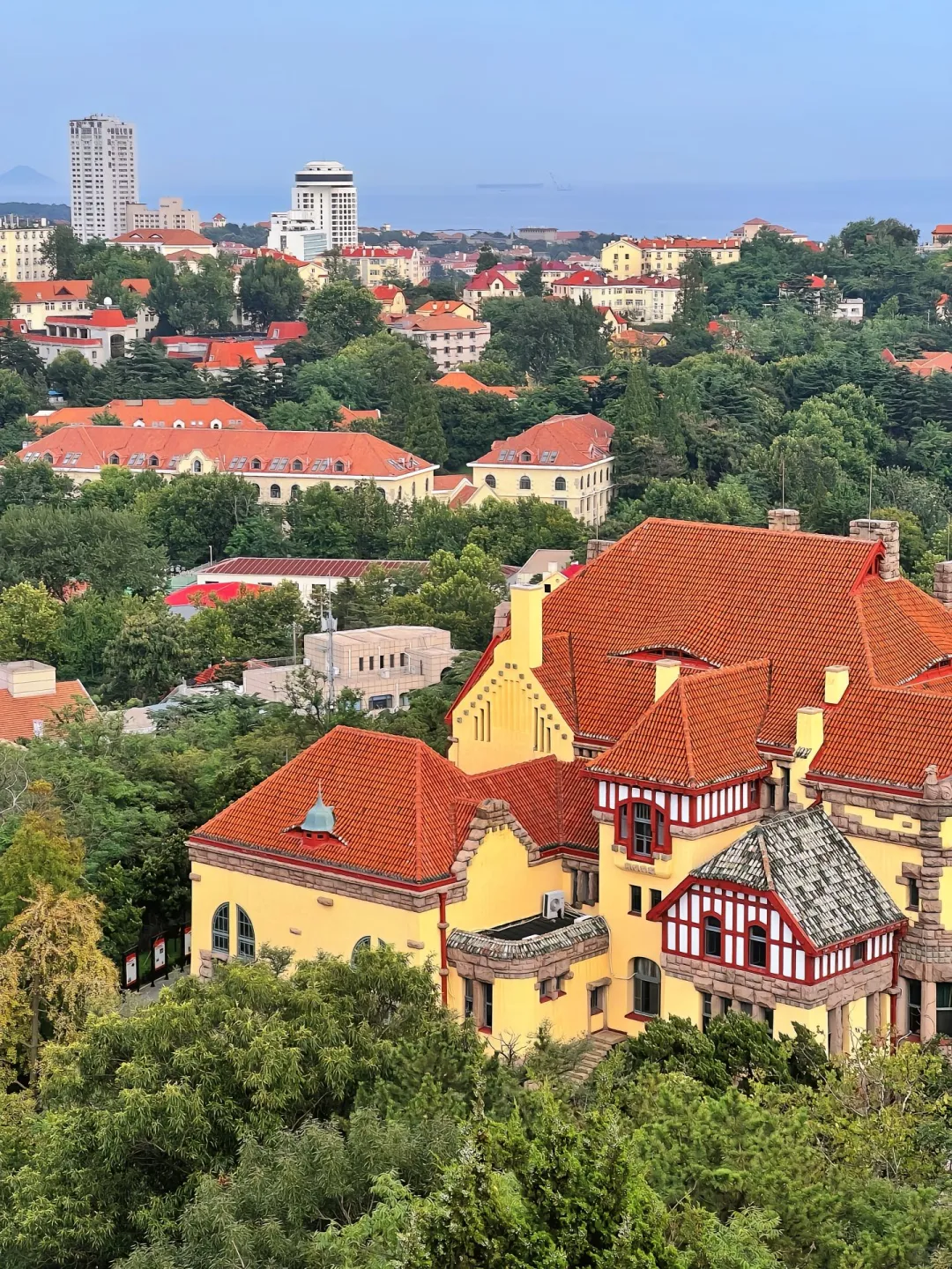 🌊 青岛旅游攻略｜3天2夜玩转红瓦绿树与碧海