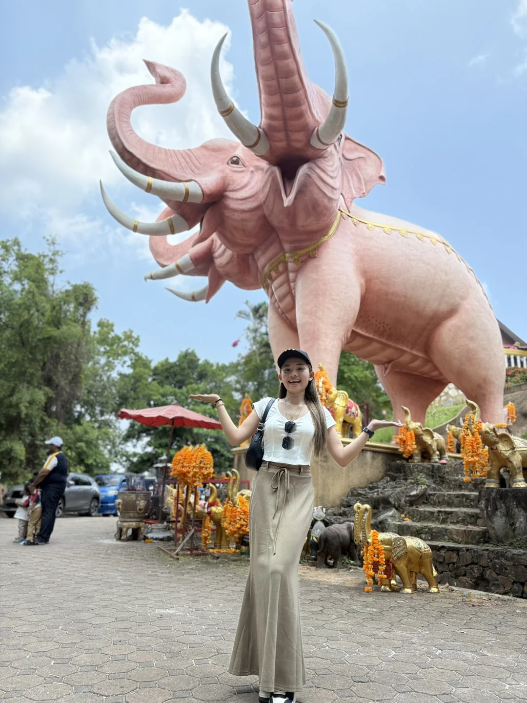 去泰国旅游就是要拜拜