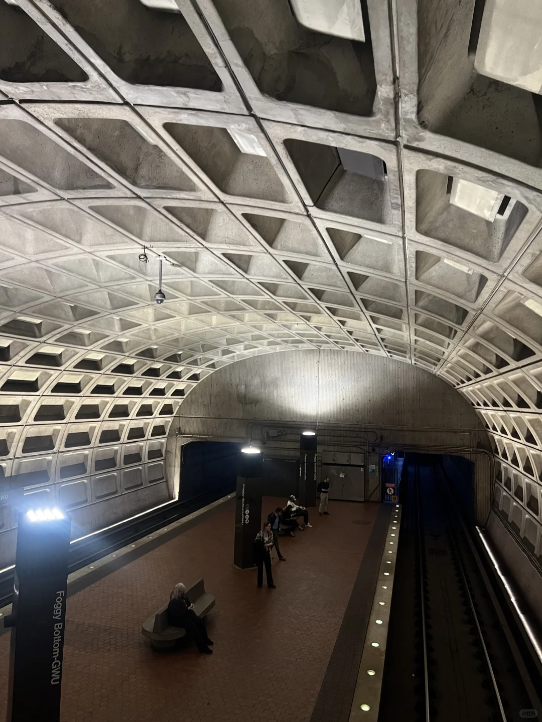 在华盛顿,坐地铁像逛美术馆,简直是一种享受