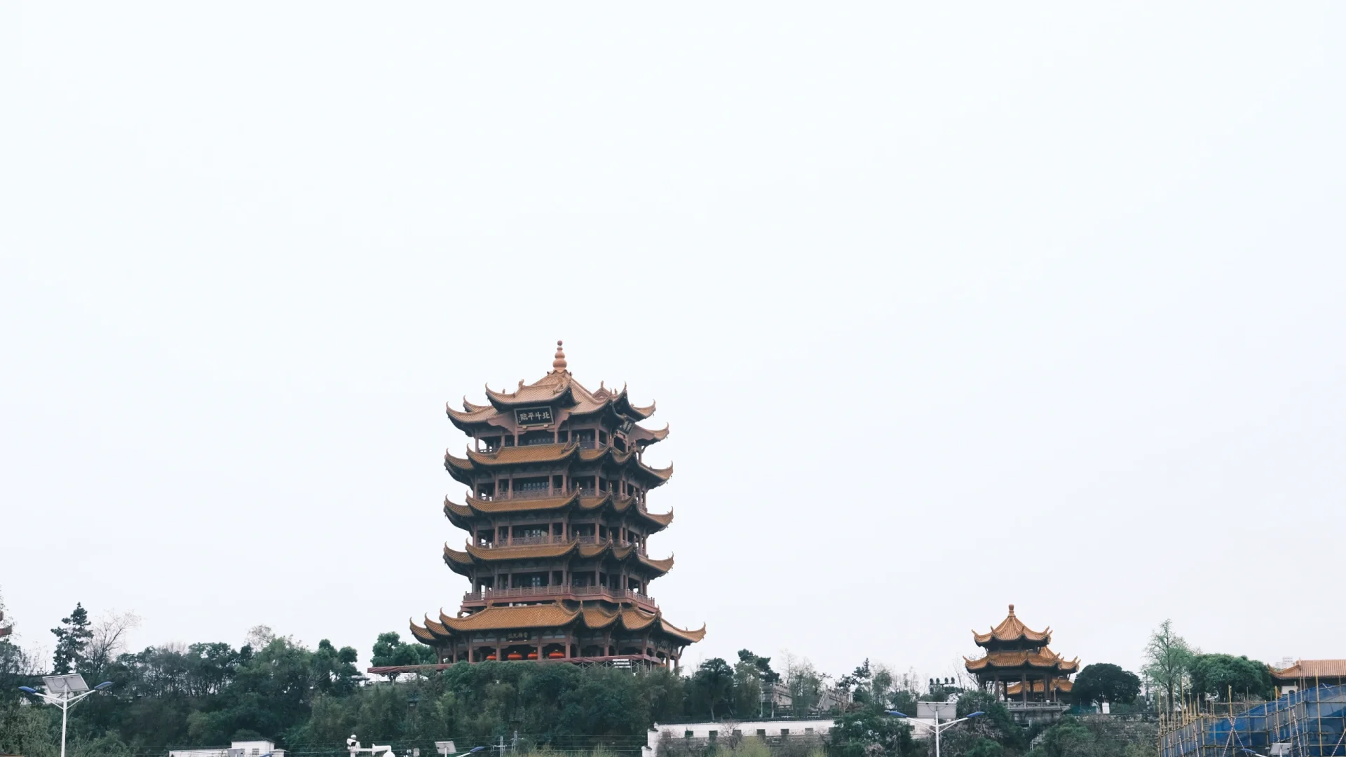 📍 原来武汉打卡照片是这样拍出来的……