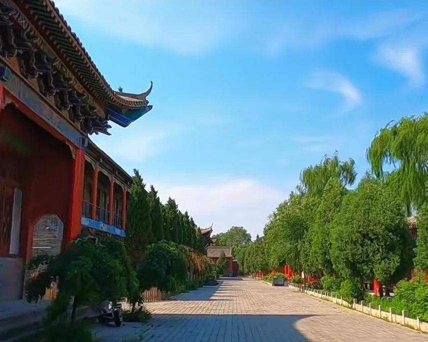 甘露寺一日游攻略|1400年古寺探秘