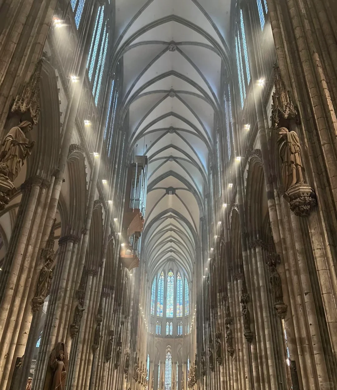 中世纪极致对称美学｜科隆大教堂