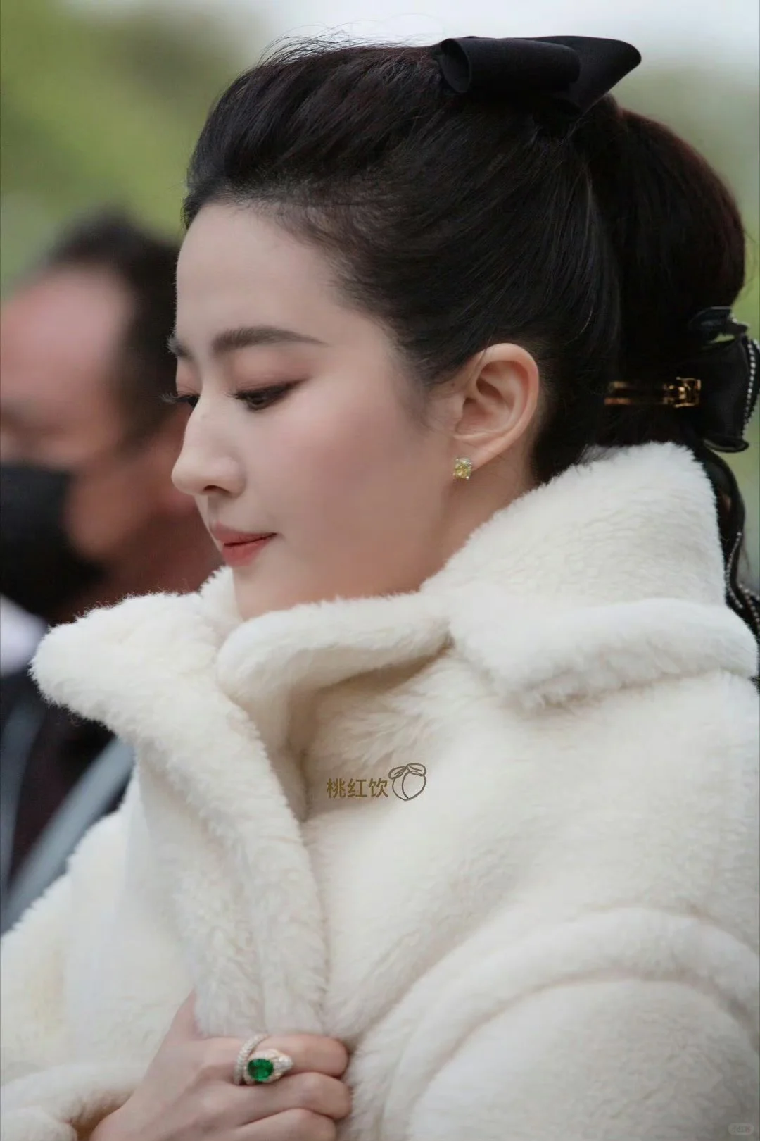 是下凡西湖的神仙姐姐～