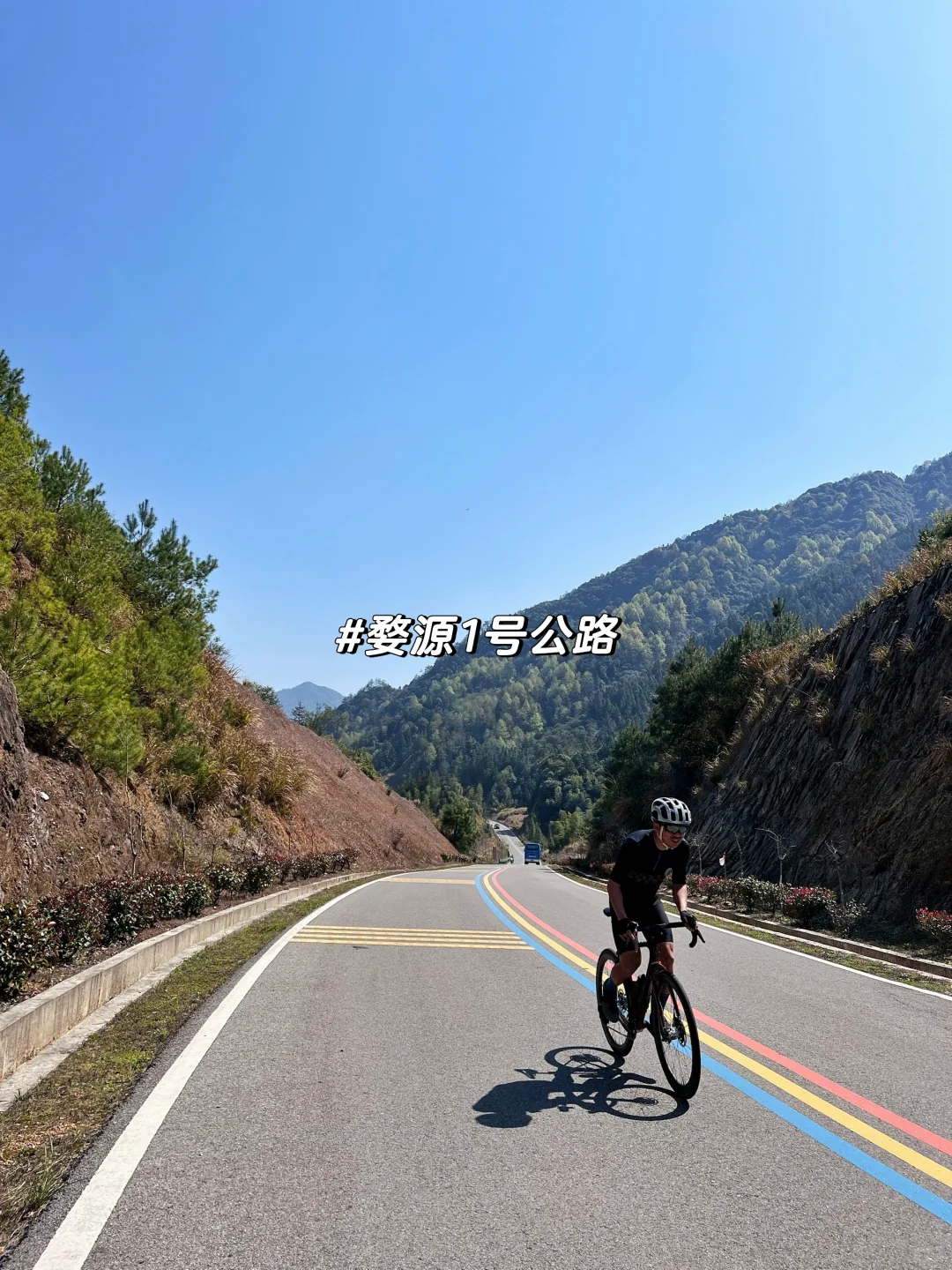 一日看尽婺源花:油菜花海骑游全攻略