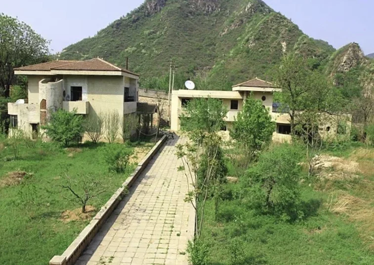 神堂峪景区附近商用房屋土地转让