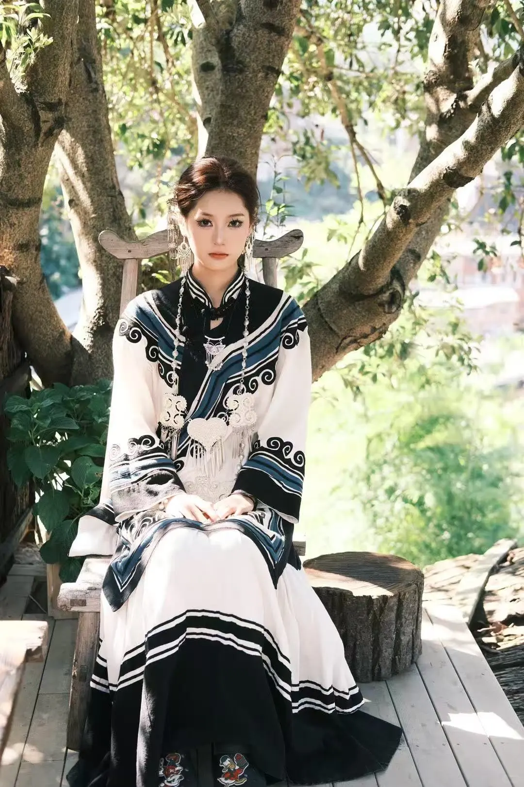 她的民族风太美了，爱死了！