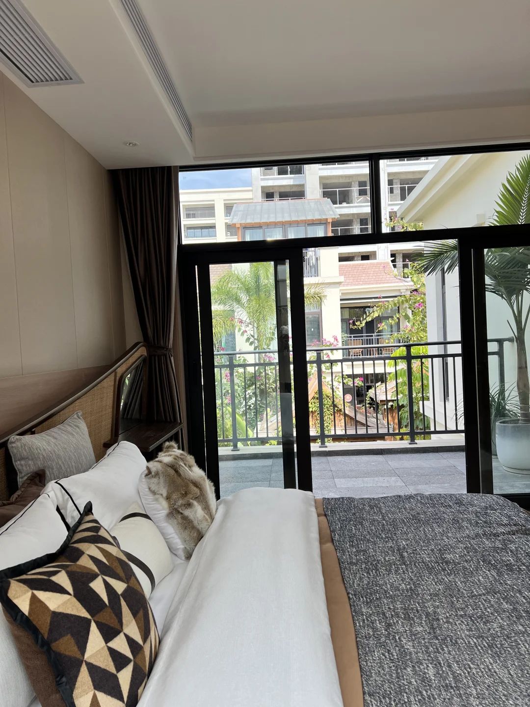 旅居天堂！花园理想别墅出售