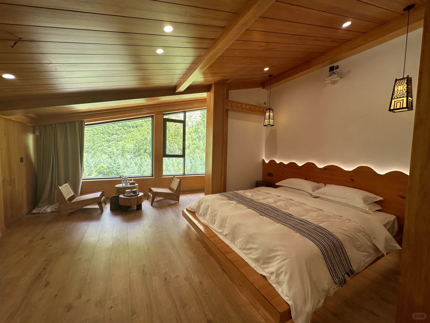 “谁说九寨沟不能住景区内？”