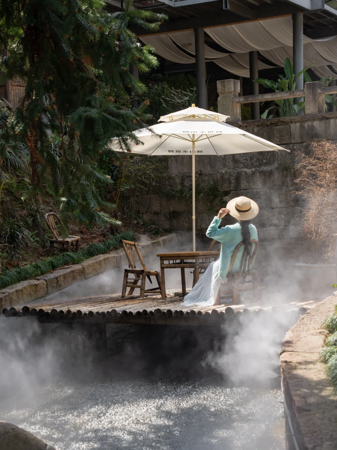 在湖州，坐上开往春天的漫画小火车