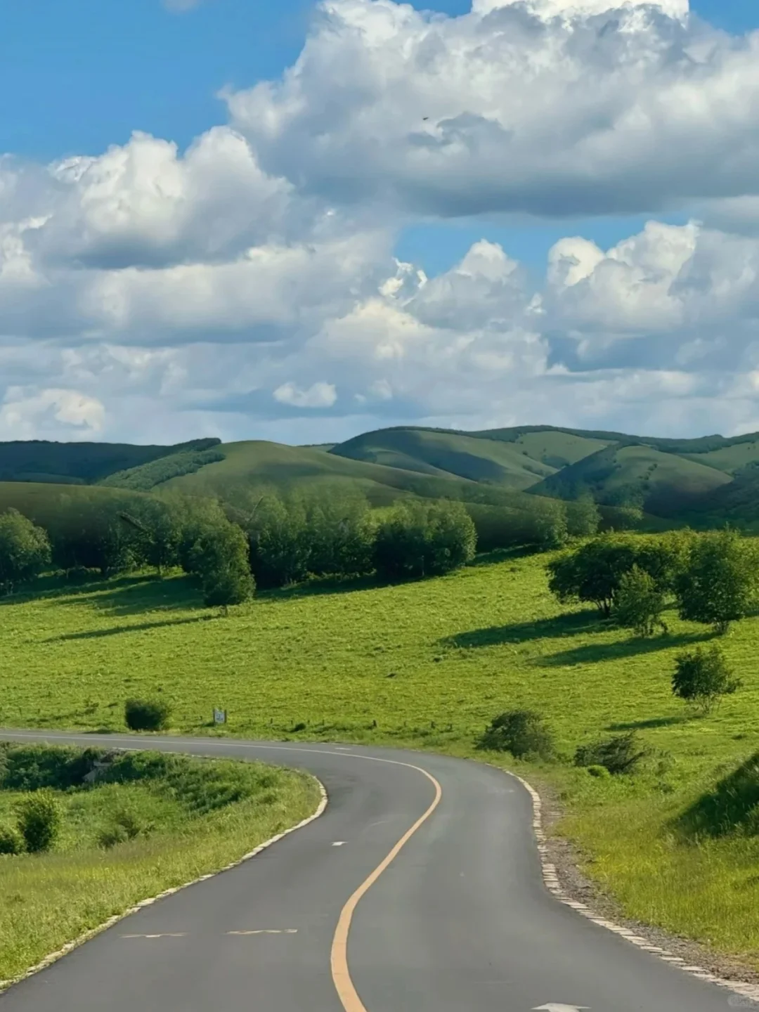 DeepSeek推荐，五一清明反向旅游的乌兰布统