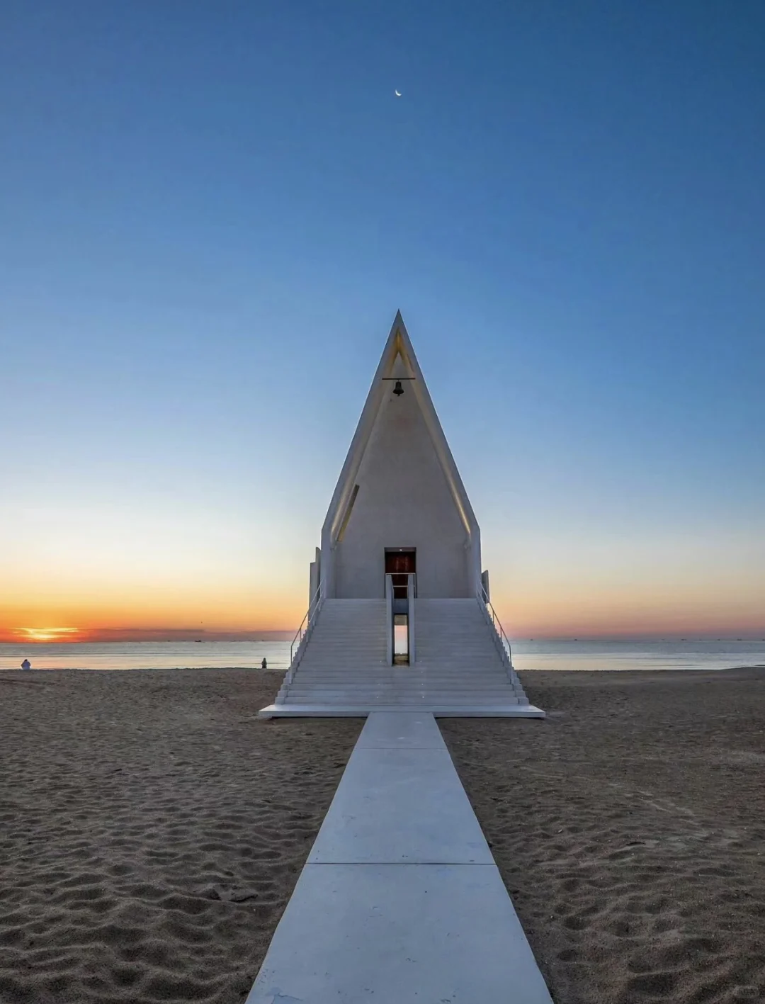 秦皇岛旅游攻略，超小众玩法看日出拍大片