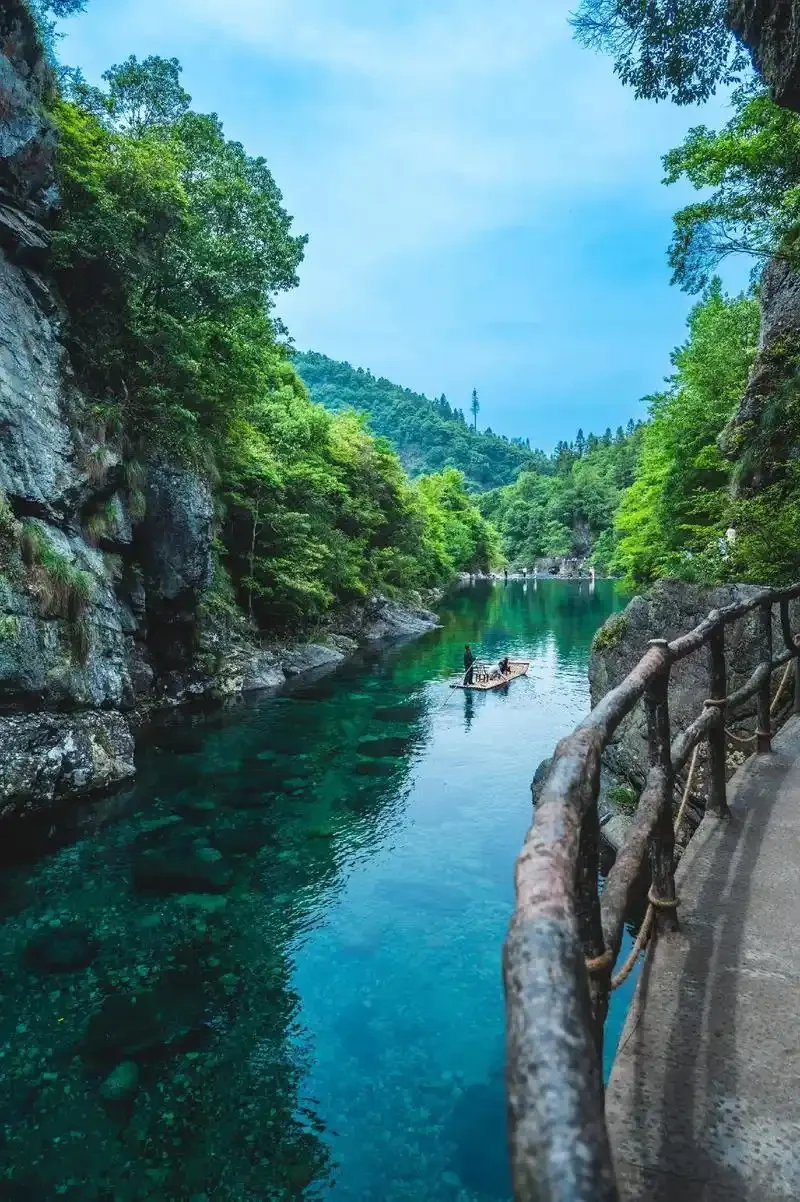 是仙境，亦是凡俗-石台！