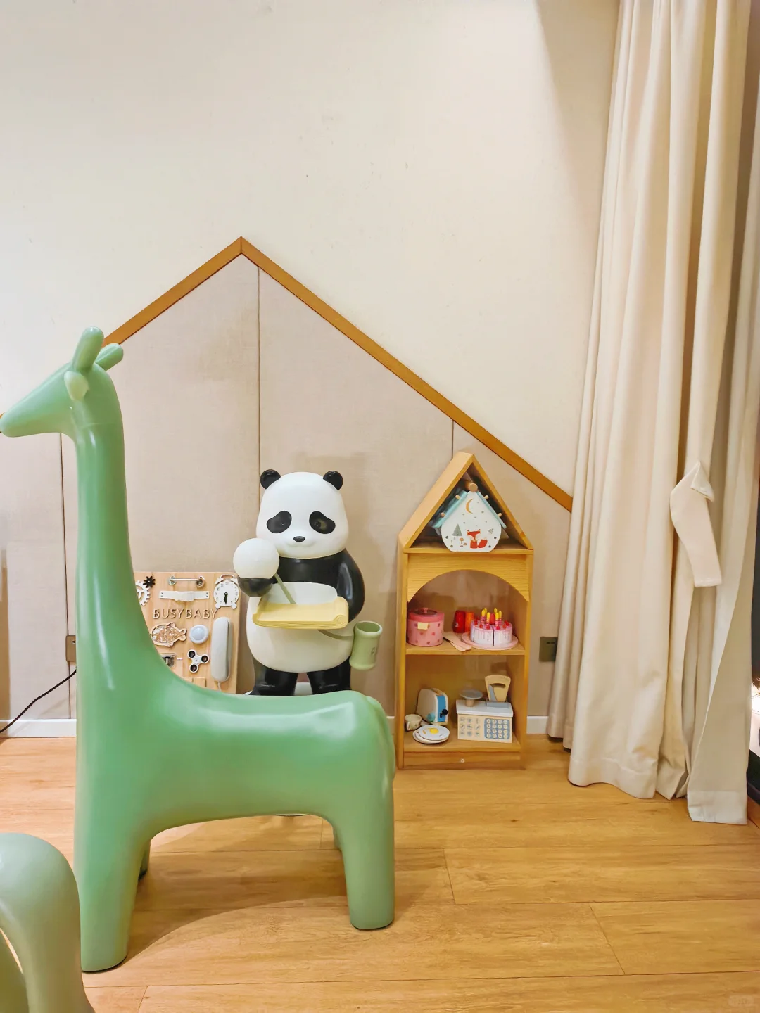 在碧峰峡，住到一家舍不得退的🐼亲子民宿