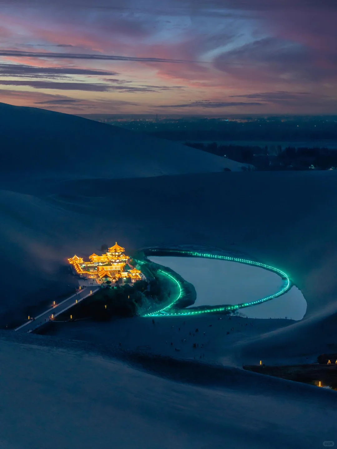 🌊 察尔汗盐湖：今年最震撼的自然奇观