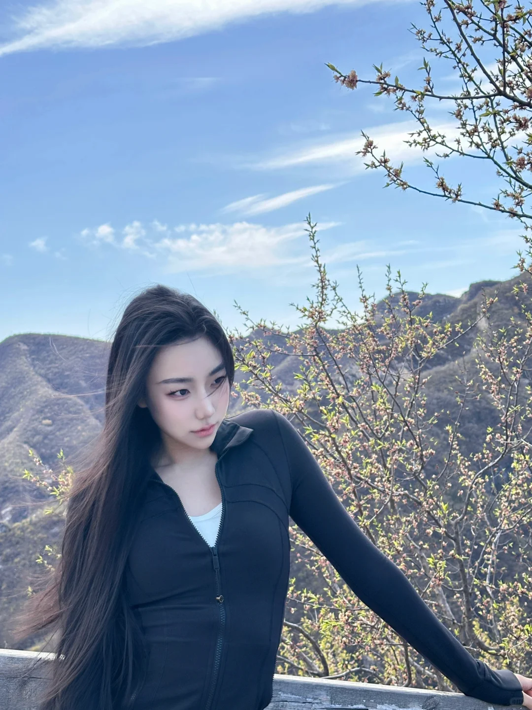 春风拂面时，又可以爬山了