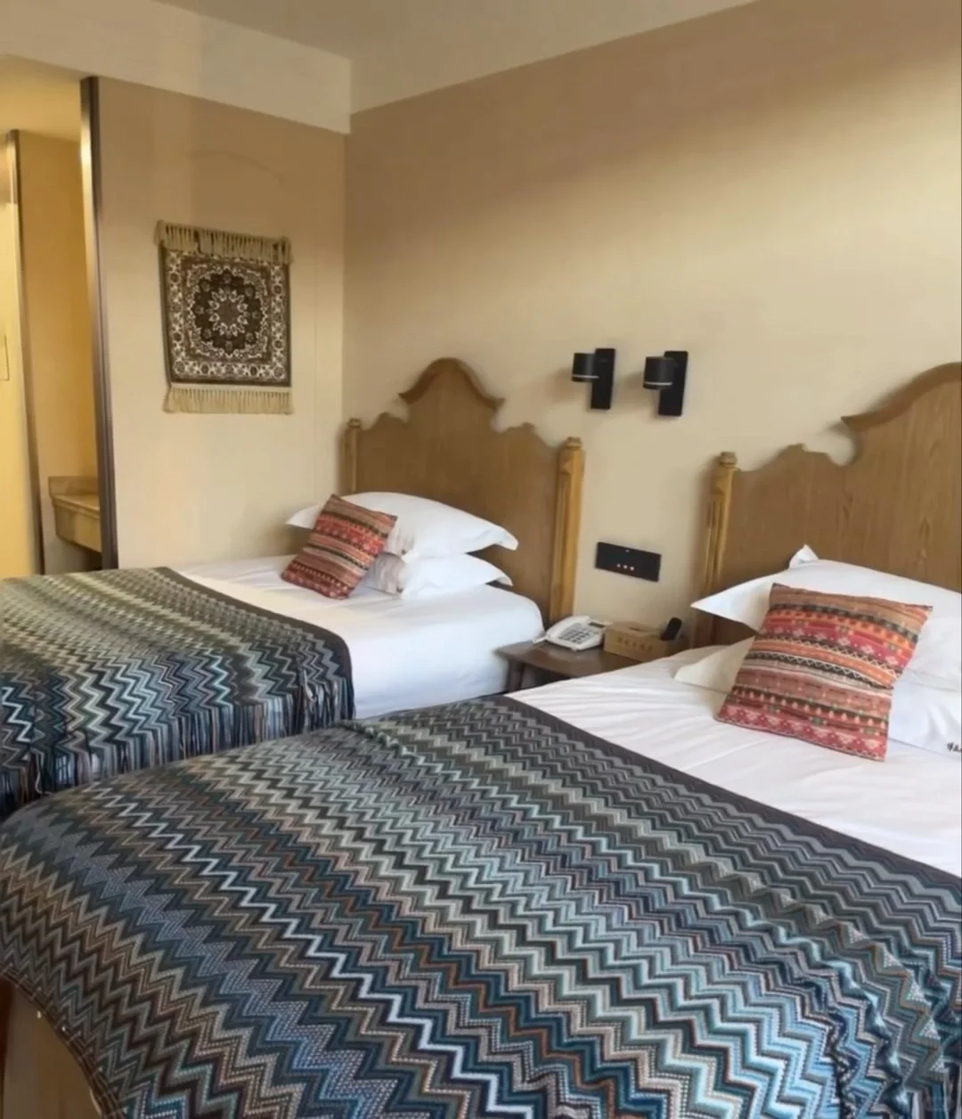 女大新疆小团遭罪已回！真的大力推荐！