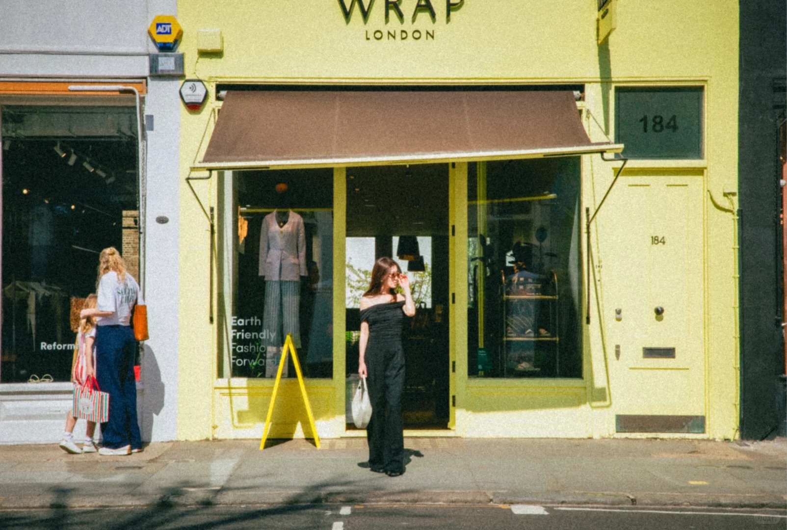 诺丁山 🎞️ 我没多想,但伦敦记得我.. 𖤐